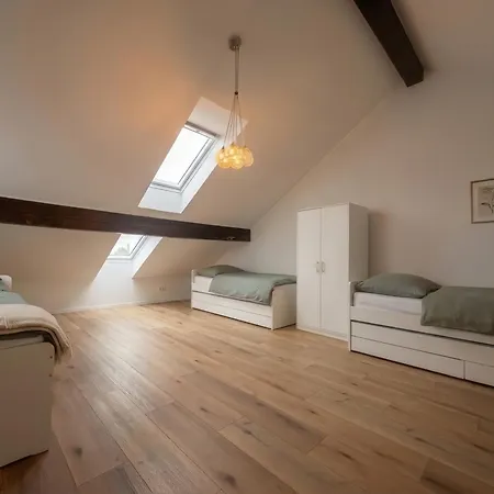 Apartamento Penthouse - 130qm - Private Parking *